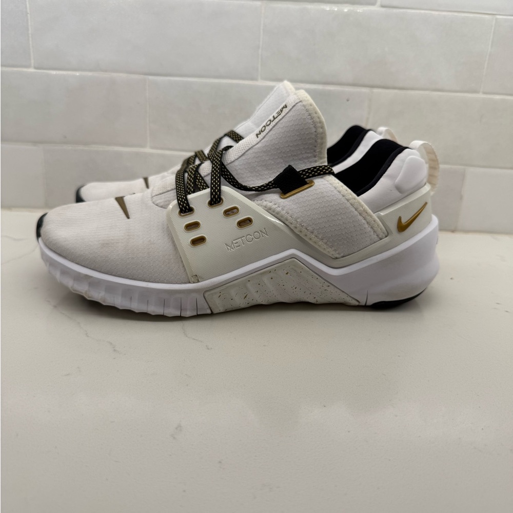 Nike Women's Metcon Training Shoes in White and Gold